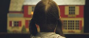 Zurück ins Leben.  Die sexuellen Übergriffe begannen nach der Scheidung der Eltern an Besuchssonntagen beim Vater, sie endeten, als Marcia (hier: Payton Gifis) 14 war. 