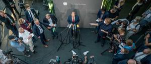 Fragen über Fragen: Olaf Scholz, Bundesminister der Finanzen, nach einer Sitzung des Bundestags-Finanzausschusses zum Wirecard-Skandal. 