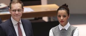 Berlins Regierender Bürgermeister Michael Müller (SPD) und Staatssekretärin Sawsan Chebli auf einem Archivfoto.