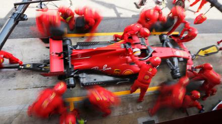 Blitztaktik: Sebastian Vettel versuchte es in Barcelona mit nur einem Boxenstopp.