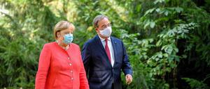 Angela Merkel and Armin Laschet vor dem Ständehaus in Düsseldorf. 