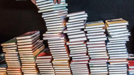 Bücherstapel auf der Franfkurter Buchmesse 2015
