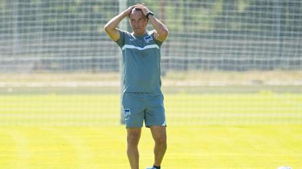 Im Training am Montag hatte Bruno Labbadia einiges auszusetzen am Training seiner Mannschaft. Generell aber ist er mit der Vorbereitung sehr zufrieden.