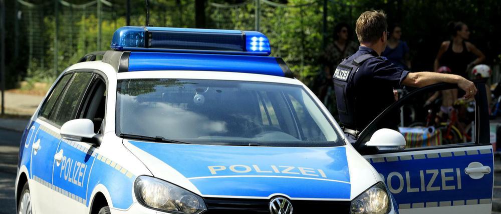 Symbolbild: Die Brandenburger Polizei hat den Fund einer Weltkriegsbombe gemeldet.