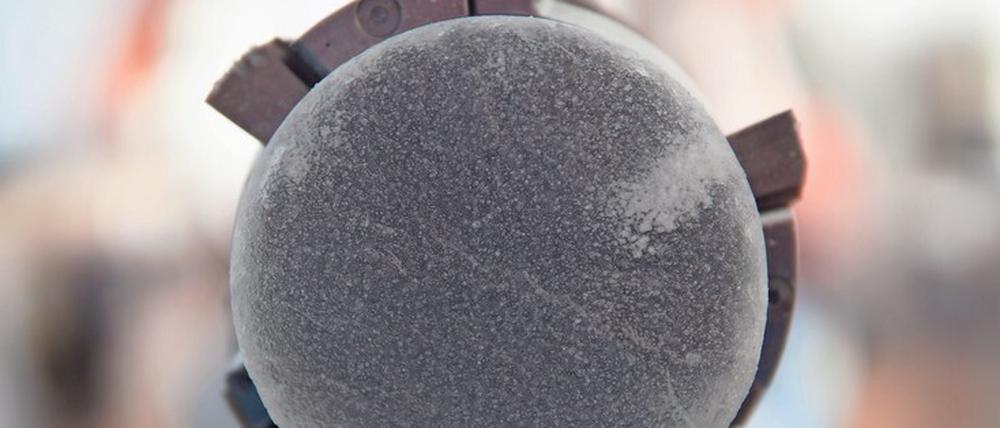 Bohrkerne aus dem kilometerstarken Eisschild der Antarktis belegen, dass die Kohlendioxidkonzentration in 800.000 Jahren Klimageschichte nie so hoch war wie heute.