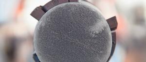 Bohrkerne aus dem kilometerstarken Eisschild der Antarktis belegen, dass die Kohlendioxidkonzentration in 800.000 Jahren Klimageschichte nie so hoch war wie heute.