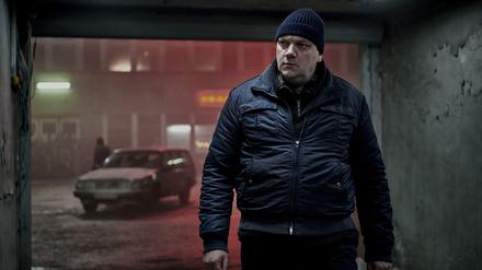 Sky-Original-Horror mit Charly Hübner. Die Serie „Hausen“ ist noch düsterer als „Der Pass“. Sie startet am 29. Oktober zu Halloween.