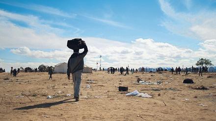 Hunderttausende durchqueren auf ihrer Reise nach Europa Libyen.