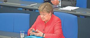Bundeskanzlerin Angela Merkel hat mehrere Social-Media-Profile. 