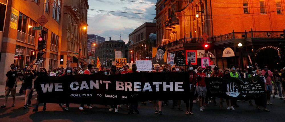 Demonstration gegen Polizeigewalt und Rassismus während des Parteitags der Demokarten am 20. August in Milwaukee, Wisconsin.