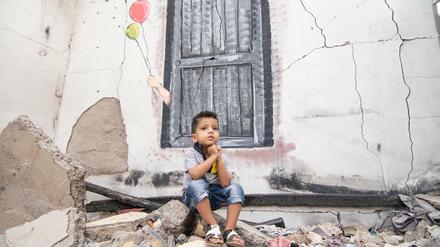 Humanitäre Notlage. Rund 3,6 Millionen Jemeniten sind im eigenen Land vertrieben. Kinder haben keinen Zugang zu Bildung, weil die Schulen zerstört sind.