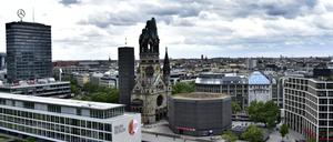 Blick auf die Kaiser-Wilhelm-Gedächtnis-Kirche auf dem Breitscheidplatz.