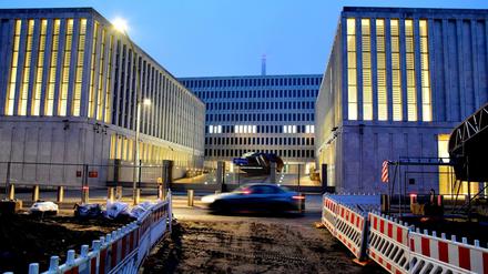 Baustelle: Das gilt wohl auch für die Kommunikation des BND und die Kenntnisse zu Jan Marsalek. 