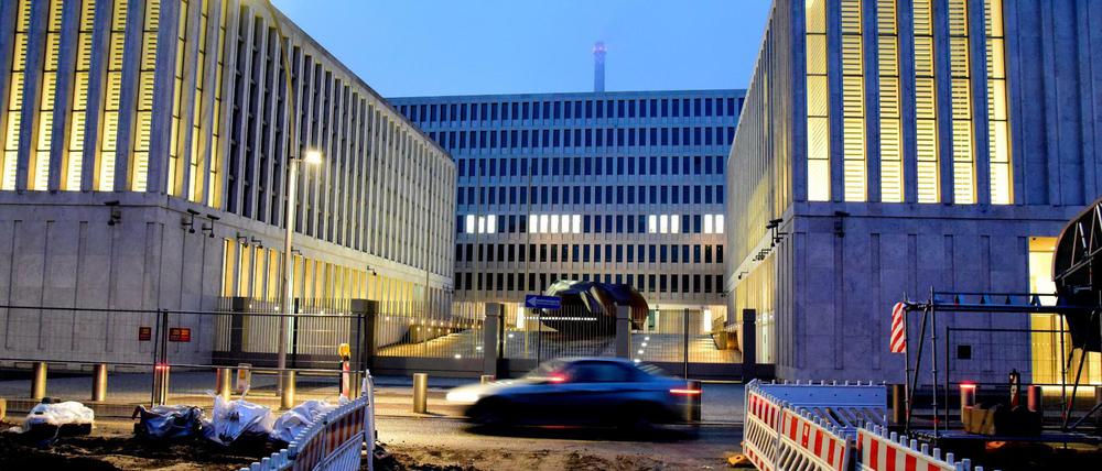 Baustelle: Das gilt wohl auch für die Kommunikation des BND und die Kenntnisse zu Jan Marsalek. 