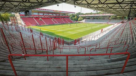 Grün ist die Hoffnung, grau die Realität. Auch der 1. FC Union hofft, seine Fans bald wieder empfangen zu dürfen.