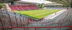 Grün ist die Hoffnung, grau die Realität. Auch der 1. FC Union hofft, seine Fans bald wieder empfangen zu dürfen.