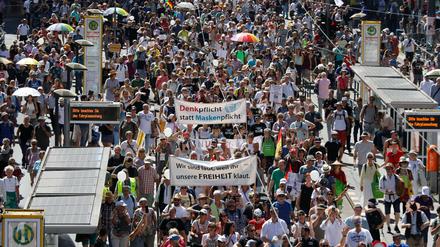 Teilnehmer der Corona-Demonstration in Berlin am 1. August.