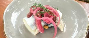 Einfach und gut: Rollmops mit süß-sauer eingelegten Zwiebeln