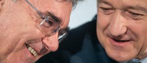 Joe Kaeser (links), noch Vorstandsvorsitzender von Siemens, mit seinem Nachfolger Roland Busch.
