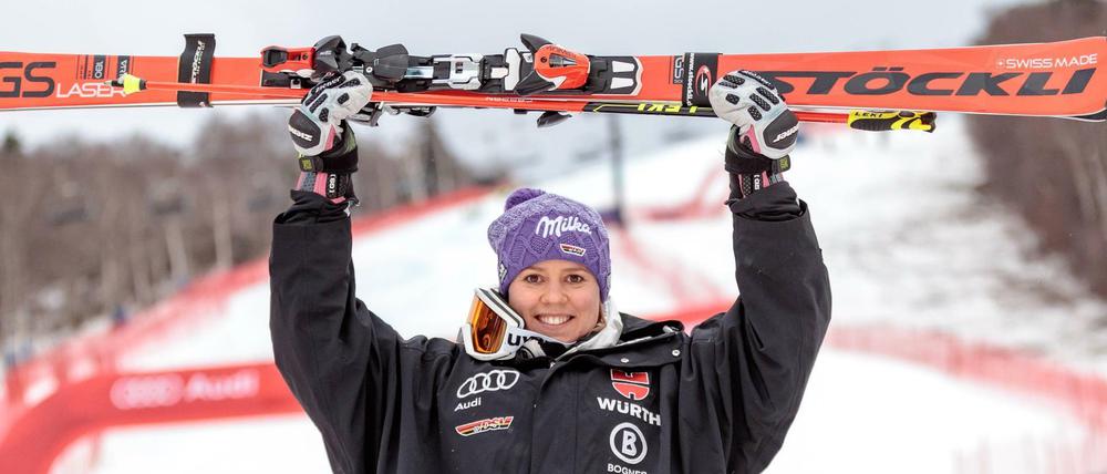 Gejubelt wie ein Junge. Viktoria Rebensburg tritt zurück.