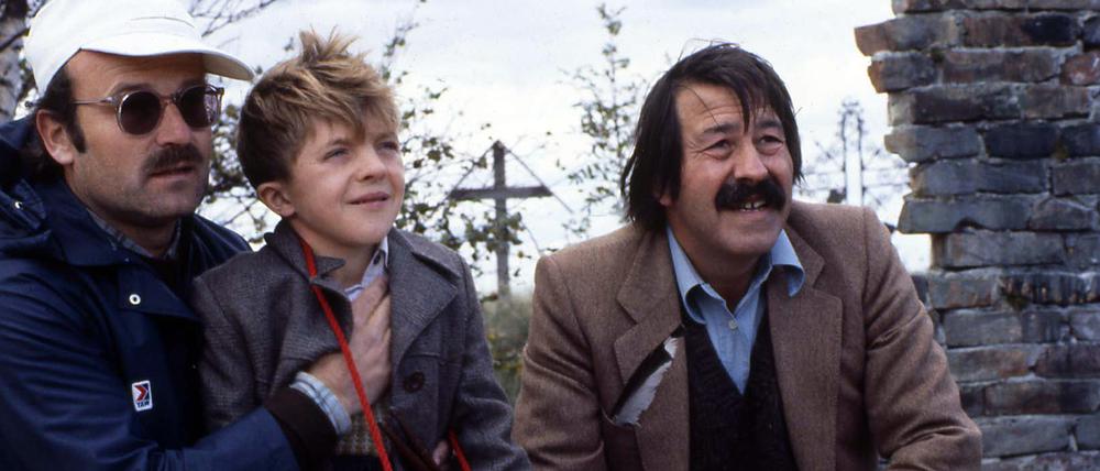 1978 drehte Volker Schlöndorff (l.), hier mit Günter Grass (r.) und Hauptdarsteller David Bennent, unter anderem in der Neuköllner Uthmannstraße.