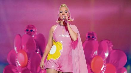 So kennt man Katy Perry, ihre Auftritte sind farblich stets perfekt aufeinander abgestimmt.