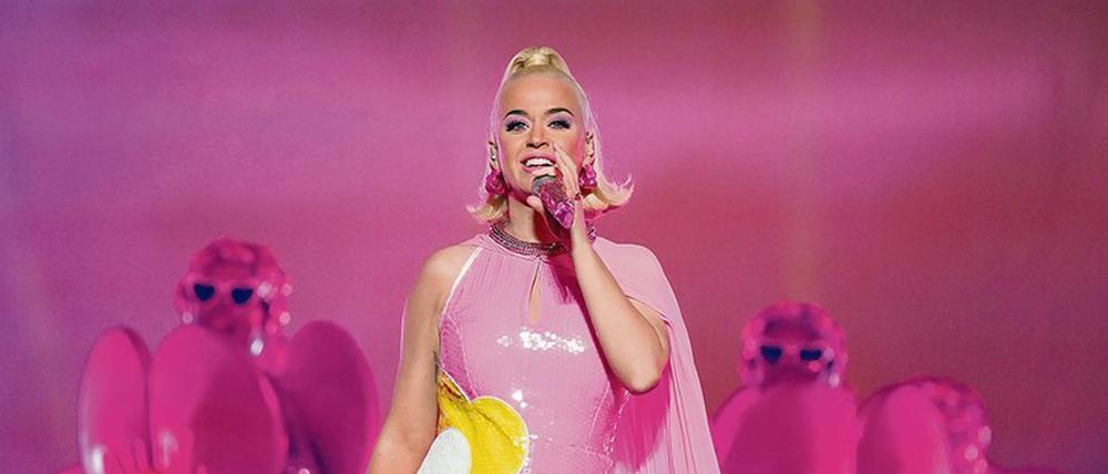 So kennt man Katy Perry, ihre Auftritte sind farblich stets perfekt aufeinander abgestimmt.
