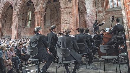 Der RBB überträgt das Konzert des Rundfunk-Sinfonieorchesters Berlin aus dem Kloster Chorin am 13. September im Kulturradio um 20 Uhr 04. Dieses Bild entstand beim RSB-Konzert vor zwei Jahren