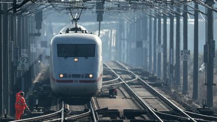 Auf mehreren Bahnstrecken wird derzeit gebaut.