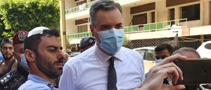 Mustapha Adib während einer Tour durch Beirut, wo es Anfang August zu einer Explosion kam.