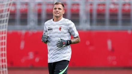 Der Ex-Unioner Rafal Gikiewicz verbreitet jetzt in Augsburg gute Laune.