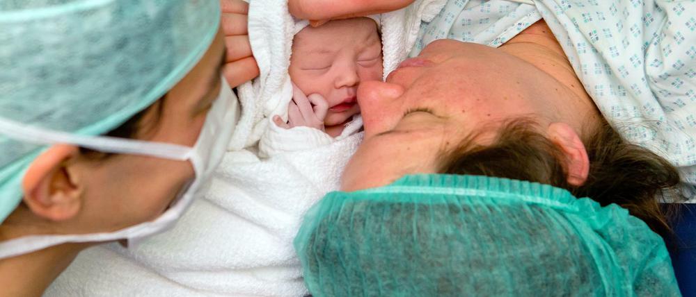 Wie läuft ein Kaiserschnitt ab?