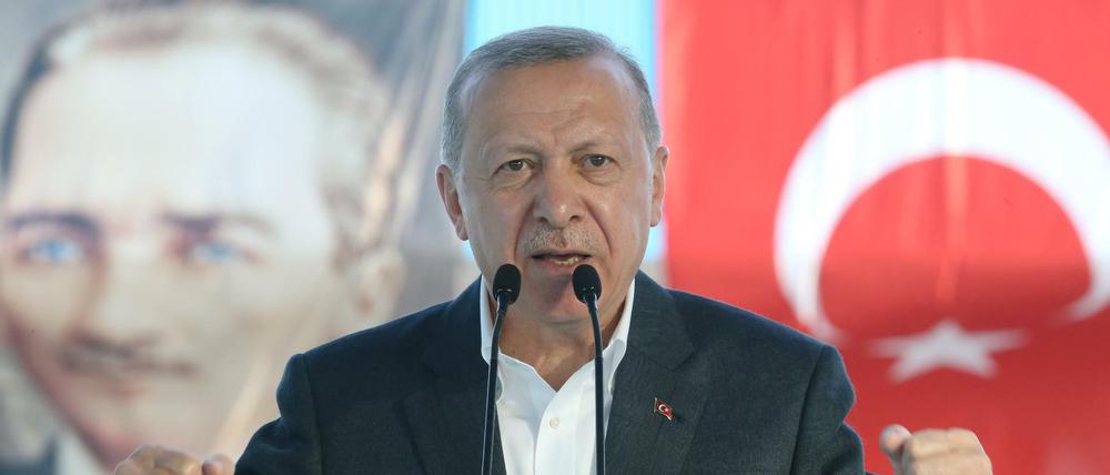Erdogan warnte den Nachbarn Griechenland vor „schmerzhaften Erfahrungen“ auf dem Schlachtfeld, falls der Konflikt eskalieren sollte