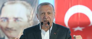 Erdogan warnte den Nachbarn Griechenland vor „schmerzhaften Erfahrungen“ auf dem Schlachtfeld, falls der Konflikt eskalieren sollte
