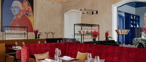 Jauch und Raue und der Alte Fritz: Blick in die Gasträume des Potsdamer Restaurants Villa Kellermann.