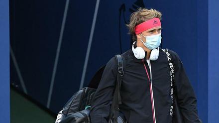 Alexander Zverev durfte dann doch noch zu seinem Drittrundenmatch gegen Adrian Mannarino antreten.