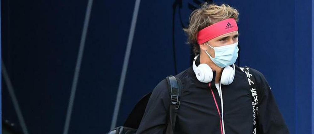 Alexander Zverev durfte dann doch noch zu seinem Drittrundenmatch gegen Adrian Mannarino antreten.
