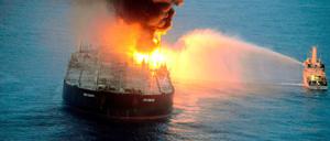 Der Heizkessel des Schiffes explodierte.