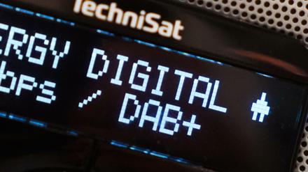 Ein Plus für DAB+: Bis Ende des Jahres geht eine zweite bundesweite Digitalradioplattform mit 16 zusätzlichen Programmen in Betrieb. 
