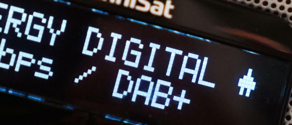 Ein Plus für DAB+: Bis Ende des Jahres geht eine zweite bundesweite Digitalradioplattform mit 16 zusätzlichen Programmen in Betrieb. 