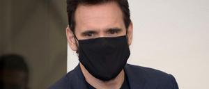 Matt Dillon gehört nicht zu den Masken-Muffeln. In Venedig steht sie ihm ausgesprochen gut.