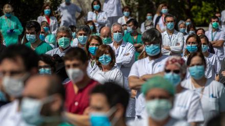Das spanische Gesundheitssystem ächzt unter der Last des Coronavirus.