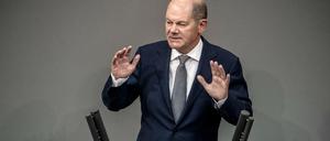 Steht vor einer schwierigen Aufgabe: Bundesfinanzminister Olaf Scholz (SPD). Es kommt weniger Geld rein, aber er muss mehr ausgeben.
