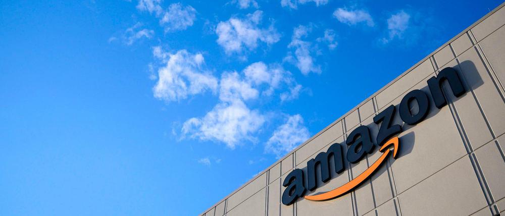 Ein paar mehr Wolken könnte der Himmel über Amazon schon vertragen, finde Anhänger des fairen Wettbewerbs. 