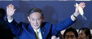 Vom Regierungssprecher zum Ministerpräsidenten Japans: Yoshihide Suga