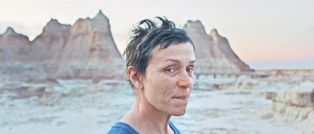 Frances McDormand spielt im Löwen-Gewinner „Nomadland“ eine Amerikanerin, die in der Rezession alles verliert.