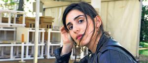 Schauspielerin mit Regie-Debüt: Maryam Zaree im Garten des Gorki-Theaters.