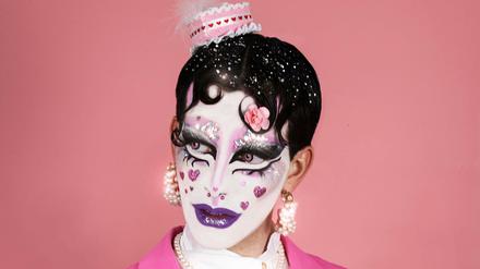 Drag Queen Cupcake.