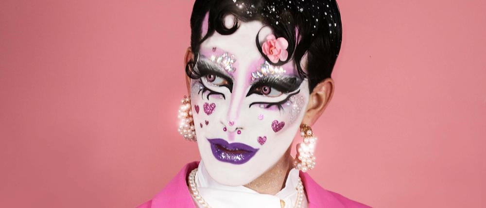 Drag Queen Cupcake.