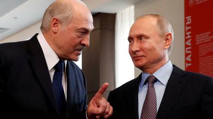 Der belarussische Präsident Alexander Lukaschenko und Russlands Präsident Wladimir Putin.